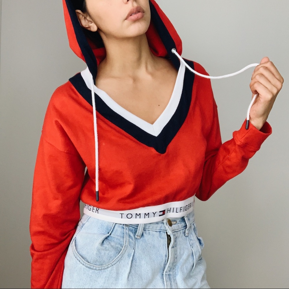 Tommy Hilfiger Cropped Hoodie